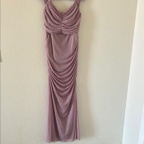 Elegant Mauve Evening Gown - Picture 1 of 11